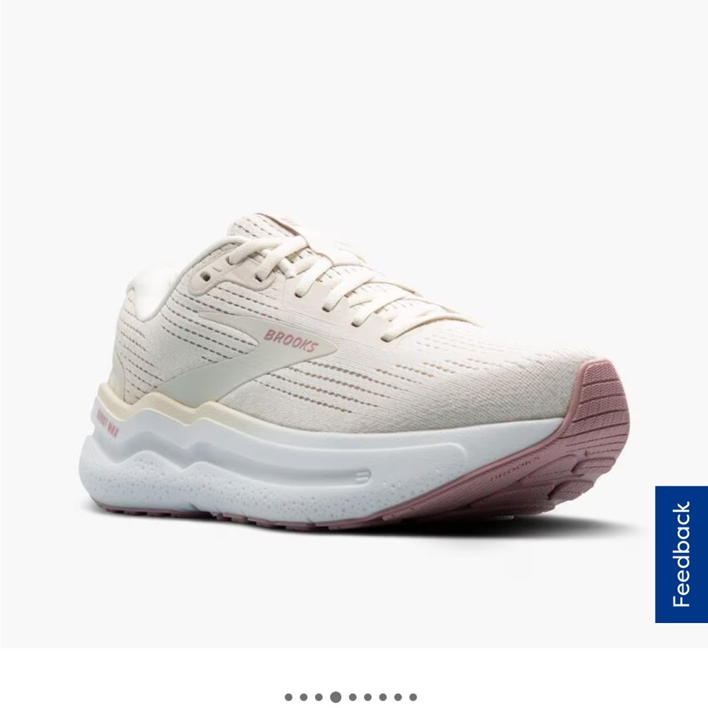 Brooks Women's Sneakers in Coconut Milk
